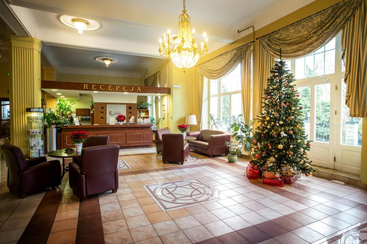 Polonia Hotell Kudowa-Zdrój Eksteriør bilde